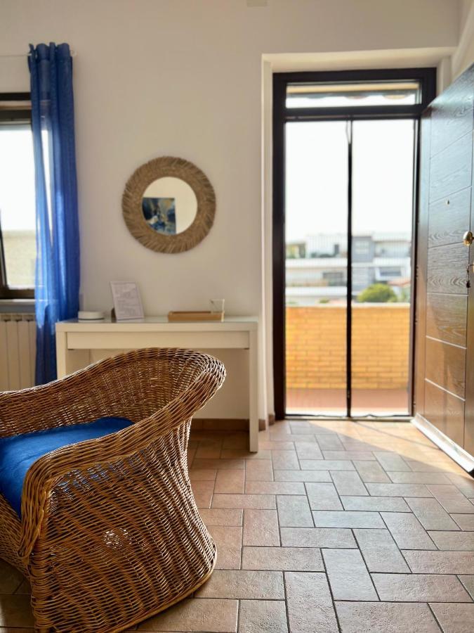 Sea Breeze House Apartment Фиумичино Екстериор снимка