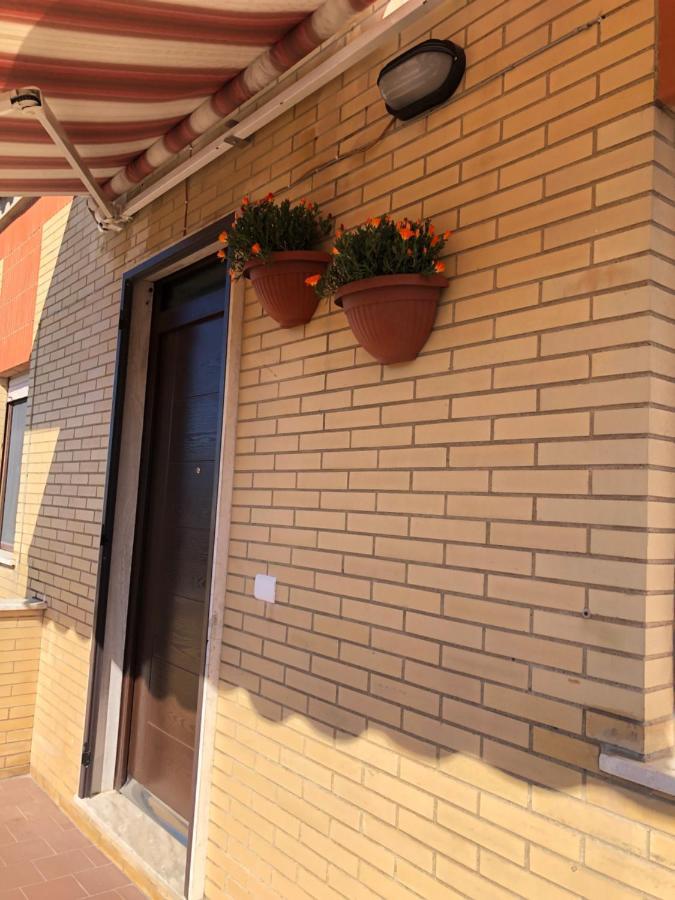 Sea Breeze House Apartment Фиумичино Екстериор снимка