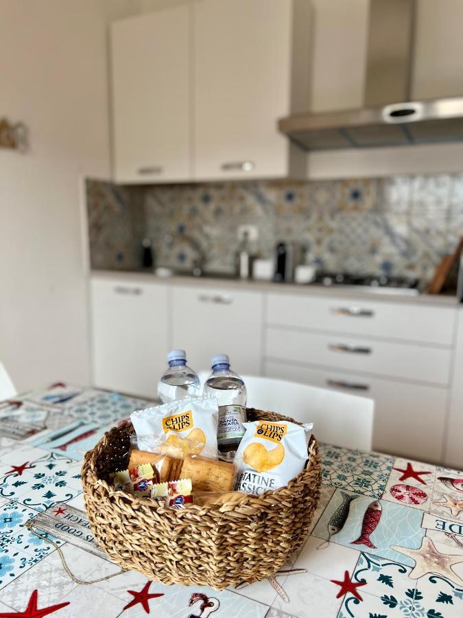Sea Breeze House Apartment Фиумичино Екстериор снимка