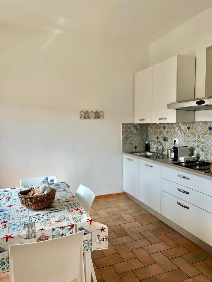 Sea Breeze House Apartment Фиумичино Екстериор снимка