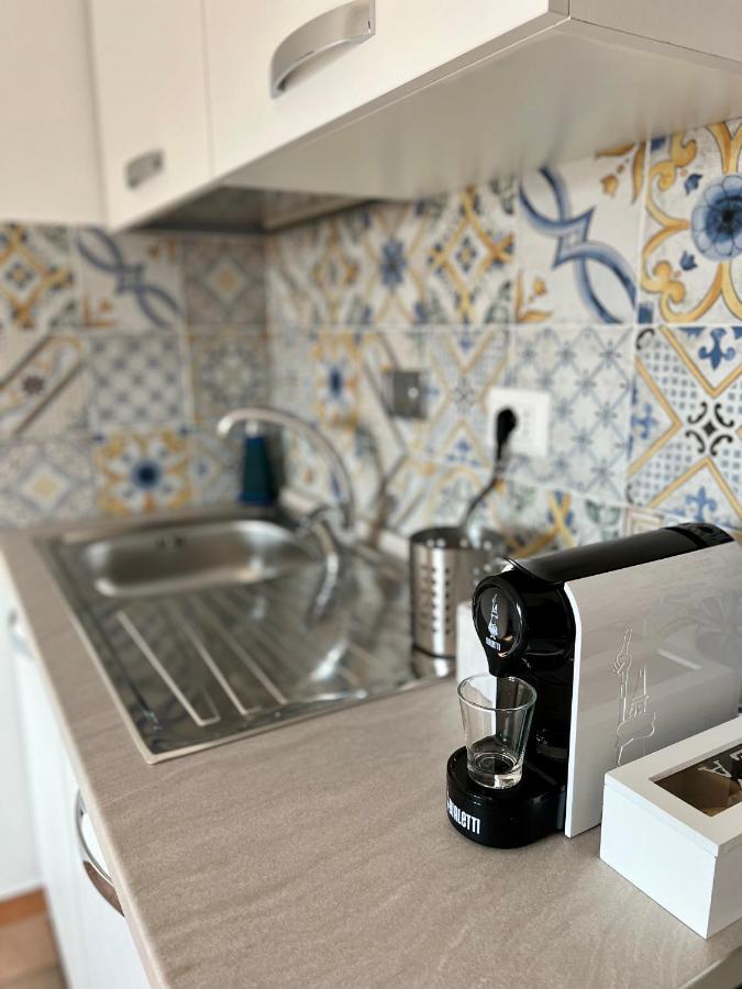 Sea Breeze House Apartment Фиумичино Екстериор снимка