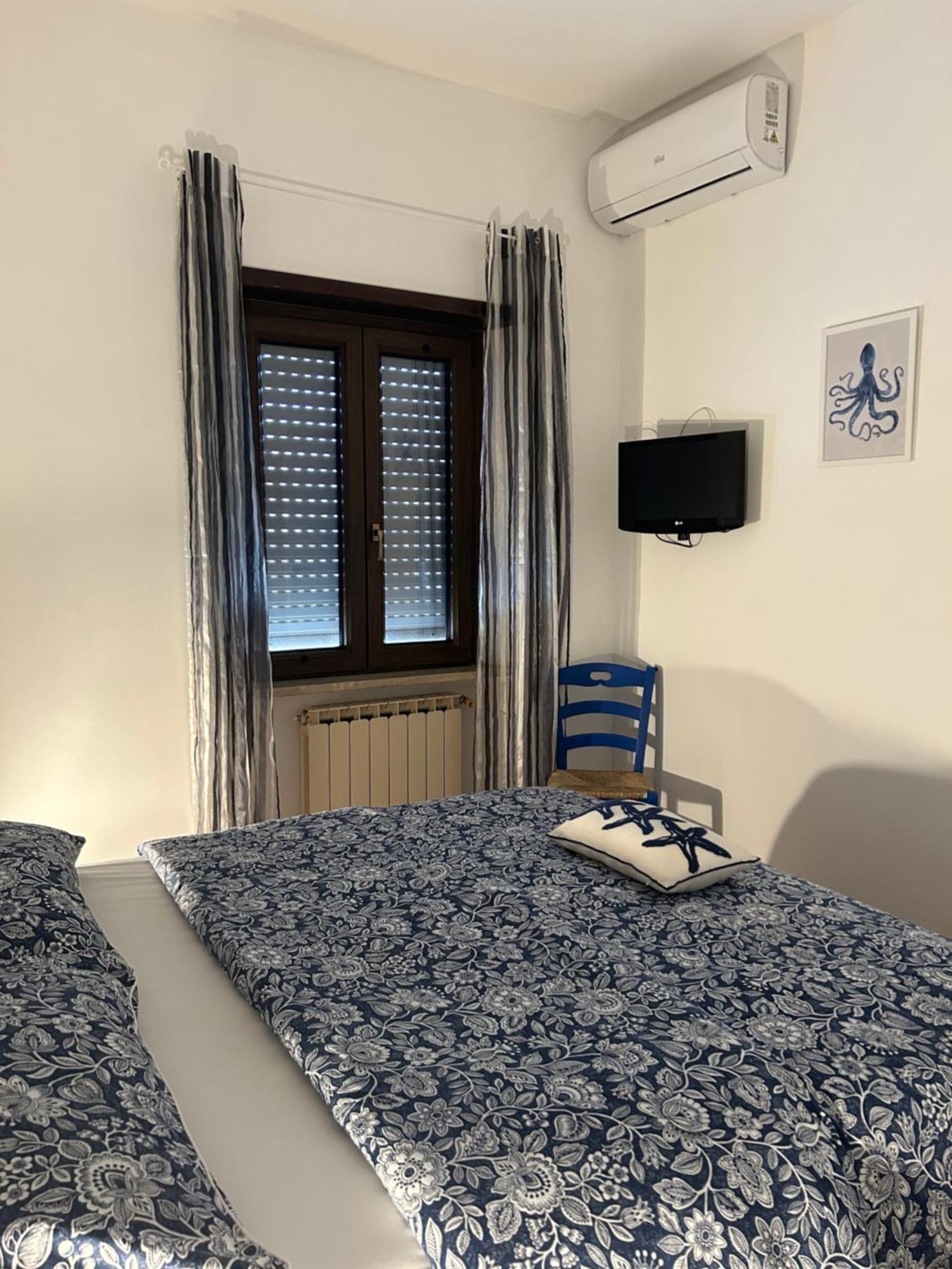 Sea Breeze House Apartment Фиумичино Екстериор снимка